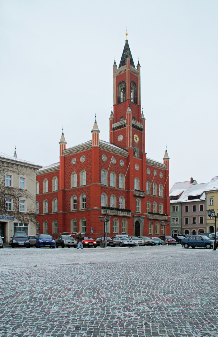 Das Rathaus von Kamenz am verg. Freitag