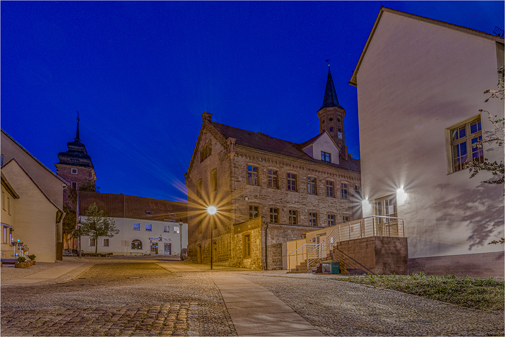 Das Rathaus von Könnern nachts