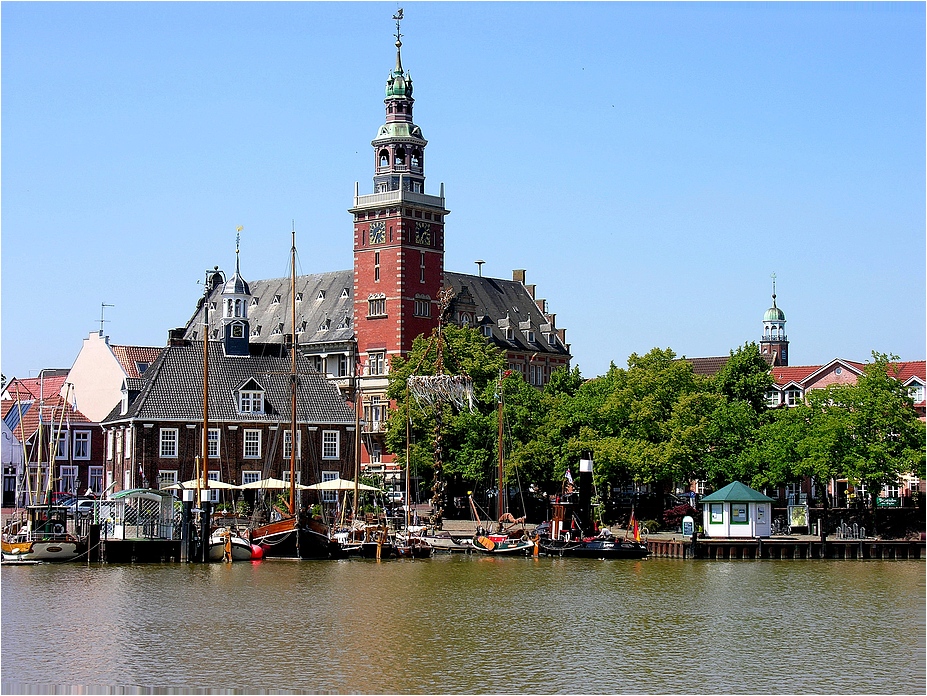 Das Rathaus von Leer in Ostfriesland