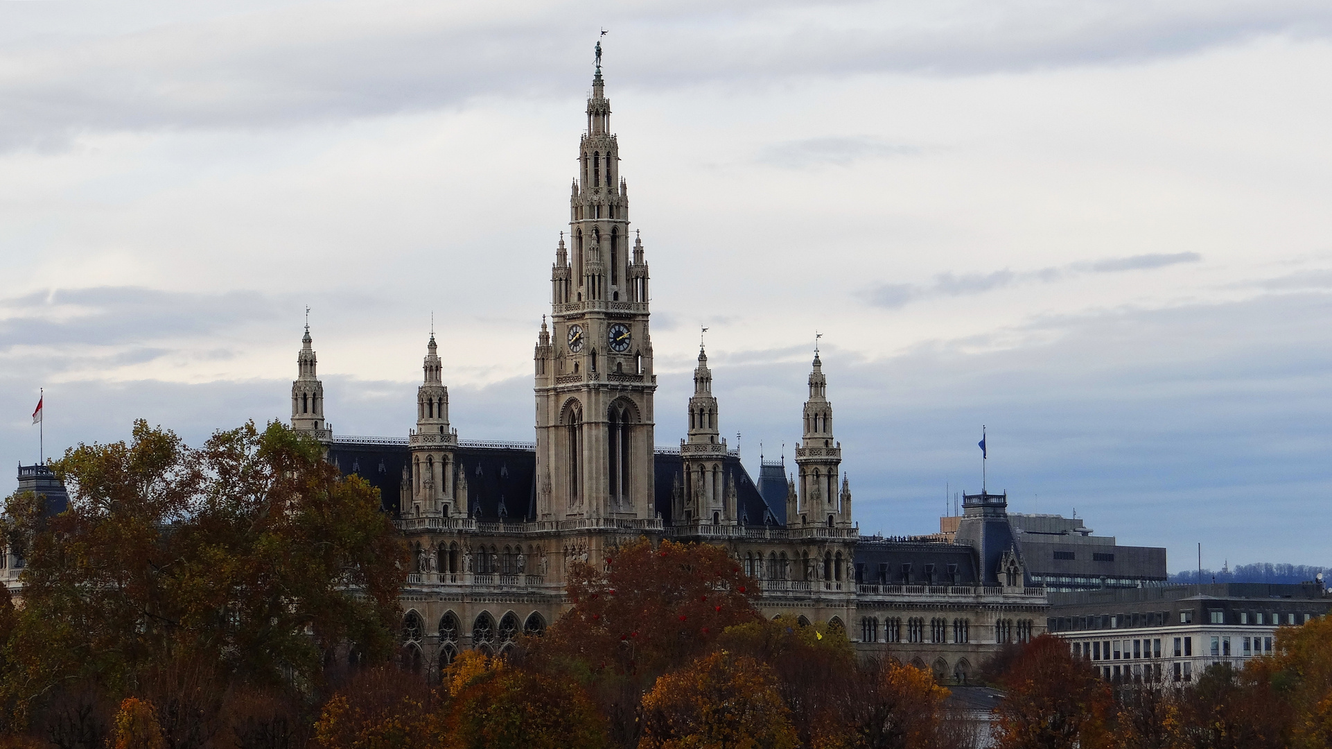 DAS RATHAUS - WIEN