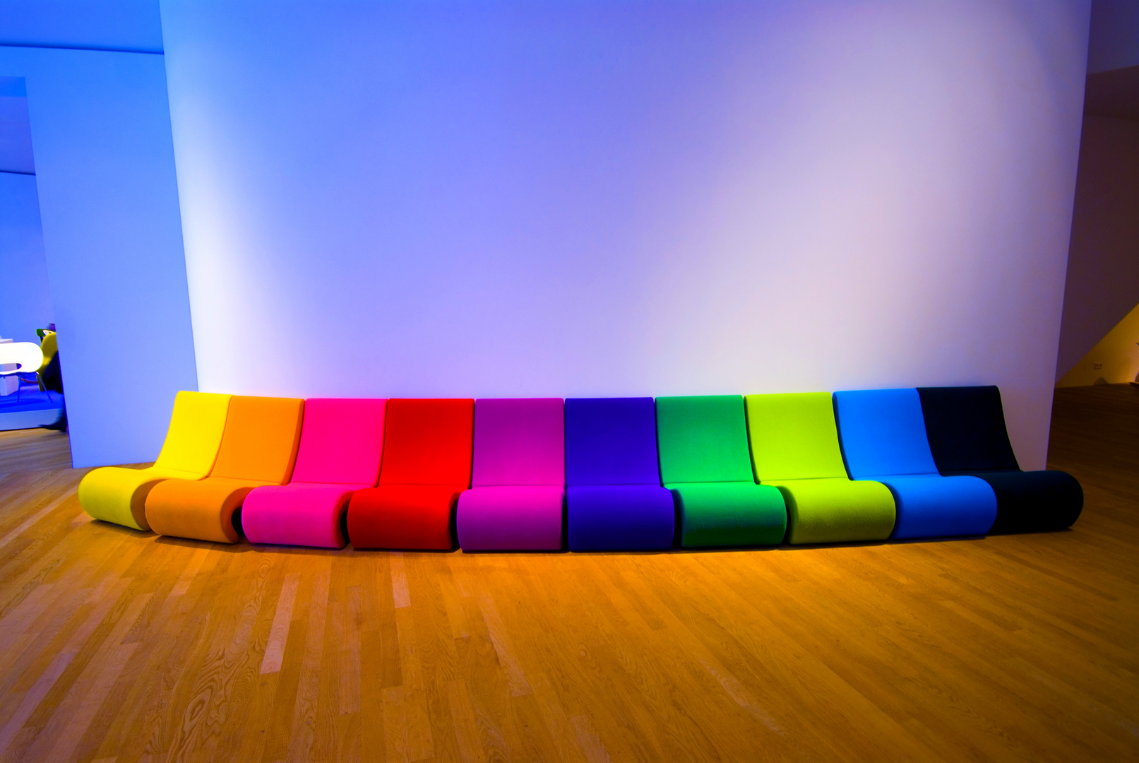 das Regenbogensofa