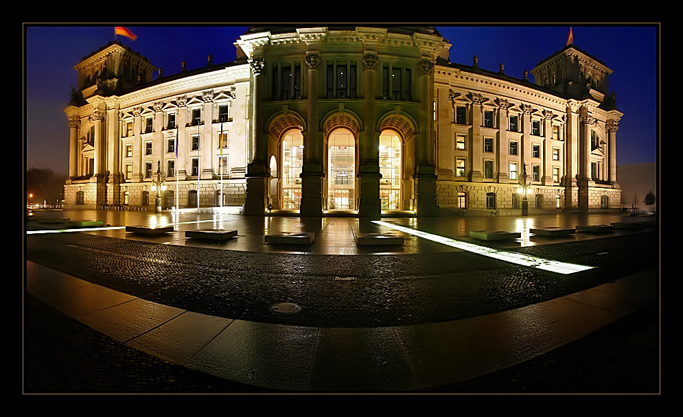 Das Reichstagsgebäude/Friedrich-Ebert-Platz