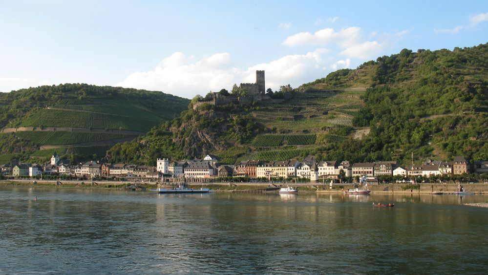 ... das Rheintal ... Burg Gutenfels oberhalb von Korb gelegen von Jürgen A. 