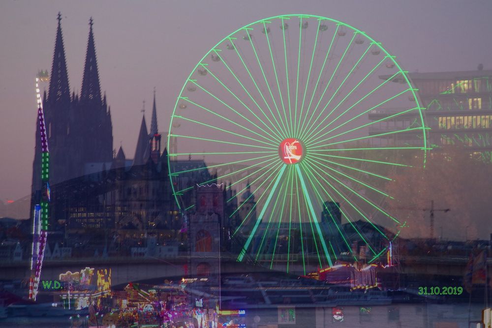 Das Riesenrad mit Kölner Dom