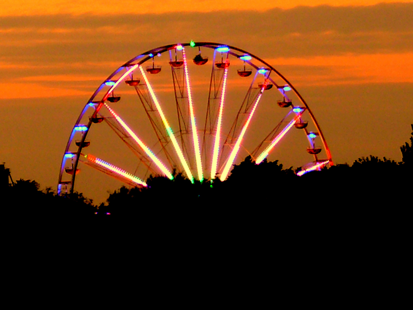 Das Riesenrad von der Holstenköste 2014 am Eröffnungstag - 12.06.2014 22:41 Uhr