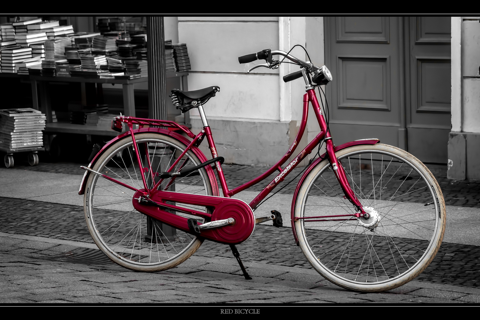 Das rote Fahrrad Foto & Bild | laterne, fahrrad, fahrzeuge ... Das rote Fahrrad Foto & Bild | laterne, fahrrad, fahrzeuge ...