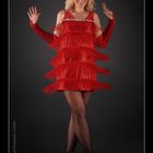 Das rote Fransen-Kleid
