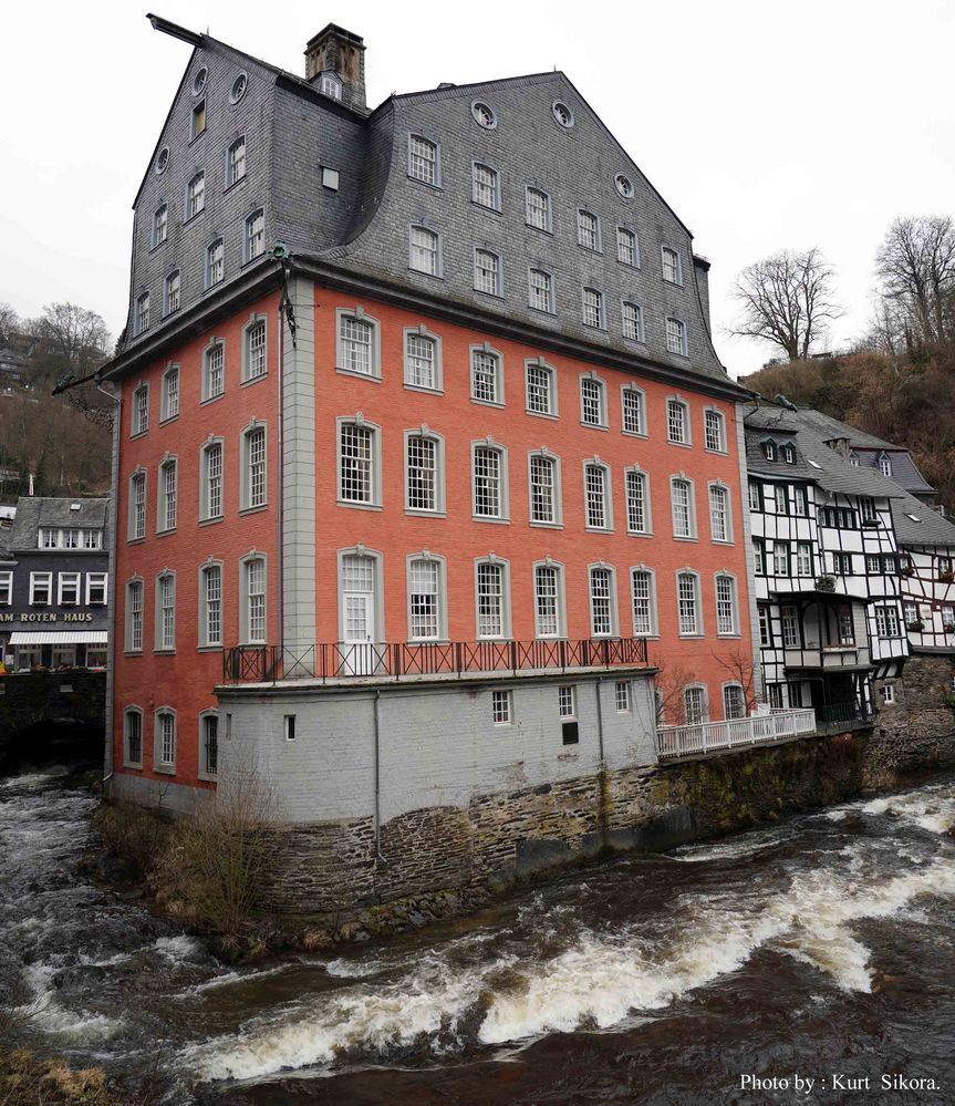 Das Rote Haus in Monschau Foto & Bild deutschland