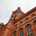 Das Rote Rathaus ist eines der bekanntesten Wahrzeichen von Berlin...