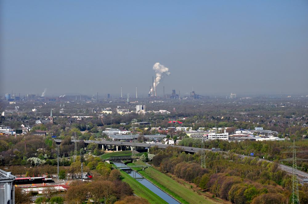 Das Ruhrgebiet vom Gasometer Oberhausen