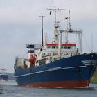 Das russische Forschungsschiff AKADEMIK KARPINSKIY auf dem Nord-Ostsee-Kanal.