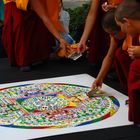 Das Sandmandala wird aufgelöst