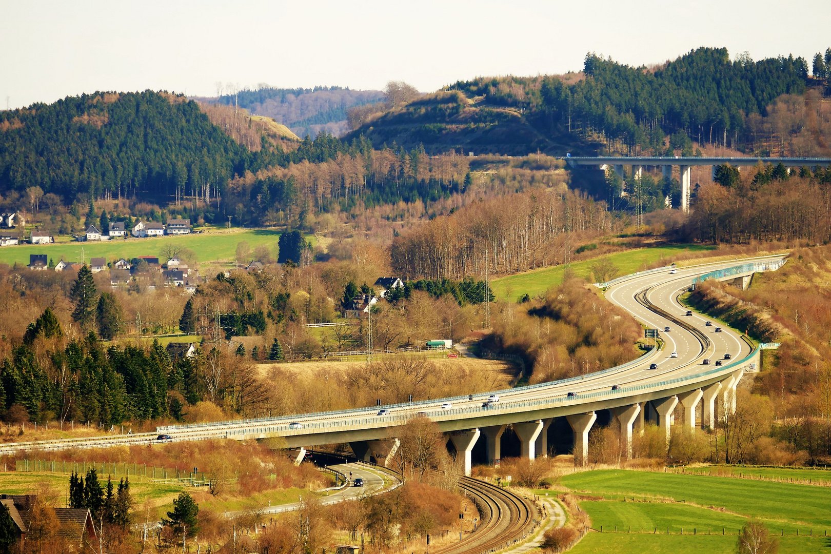 Das Sauerland - "Land der tausend Berge" - Ruhrtalblick