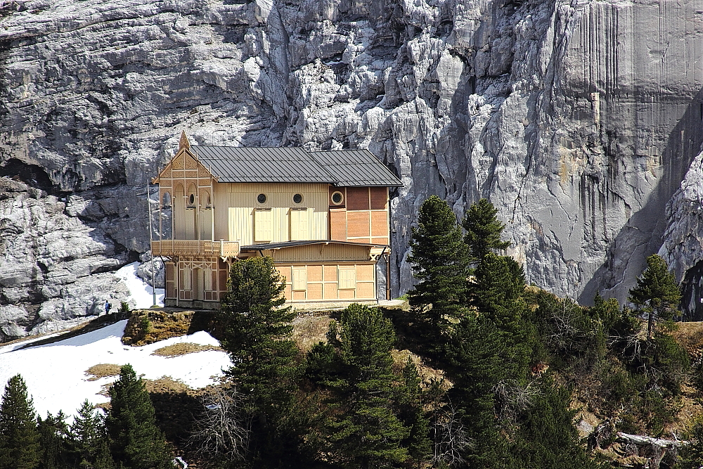 das Schachenhaus - Goldene Berghütte .... von Ludwig II - im Vorbeiflug