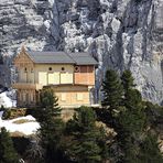 das Schachenhaus - Goldene Berghütte .... von Ludwig II - im Vorbeiflug