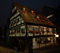 das "Schiefe Haus"