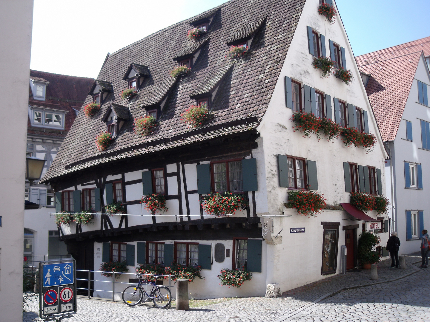 Das " Schiefe Haus"