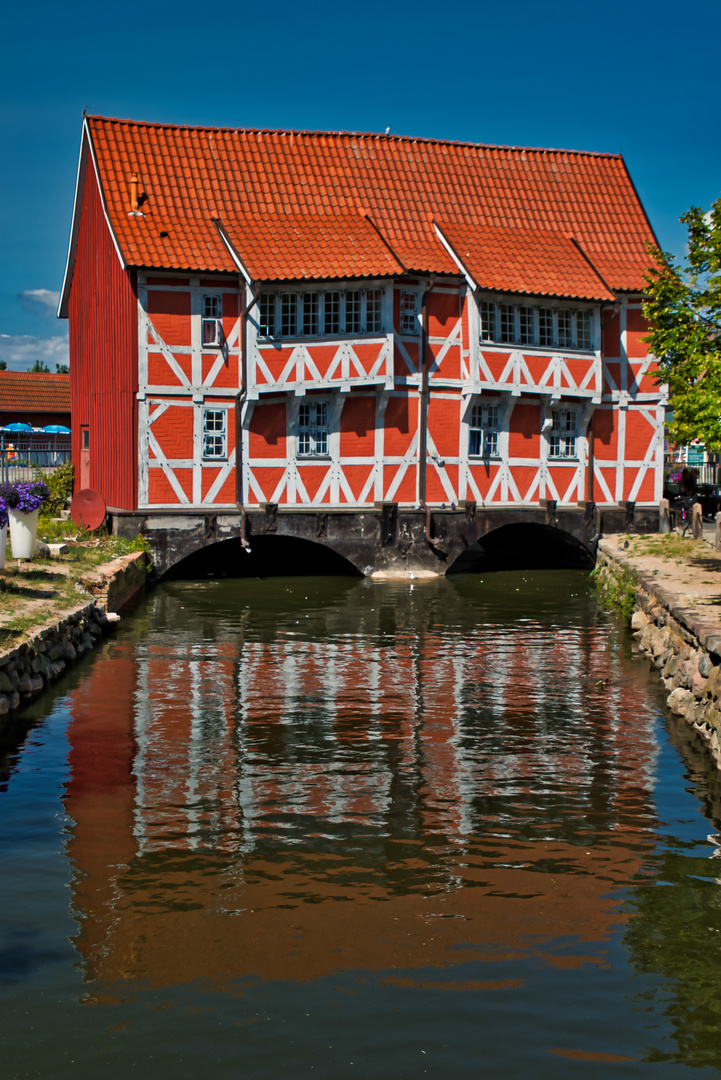 Das schiefe Haus in Wismar Foto & Bild | architektur ...