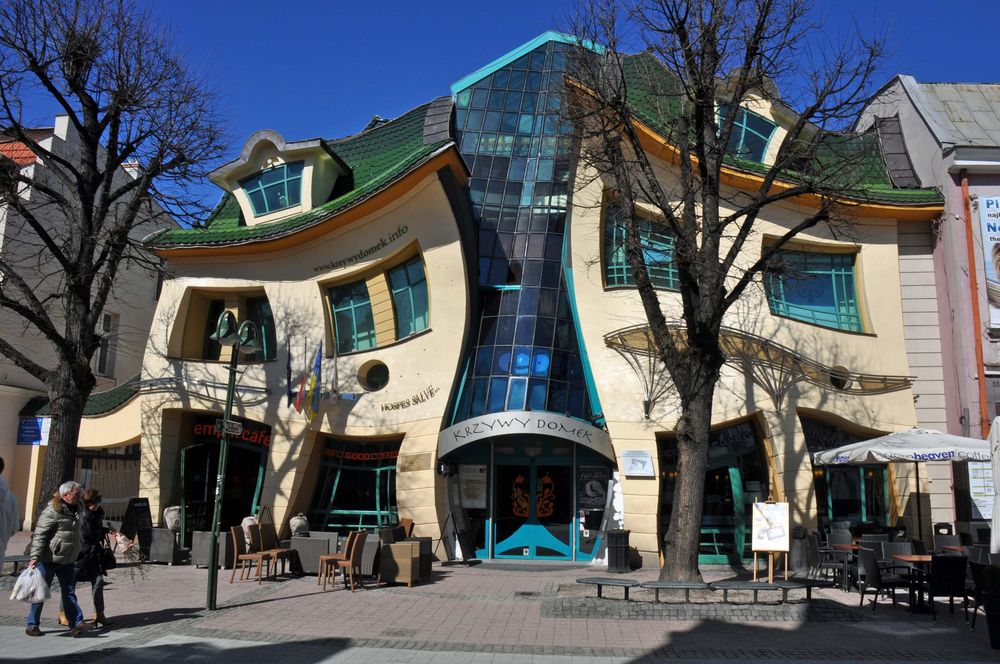 Das schiefe Haus von Sopot bei Danzig