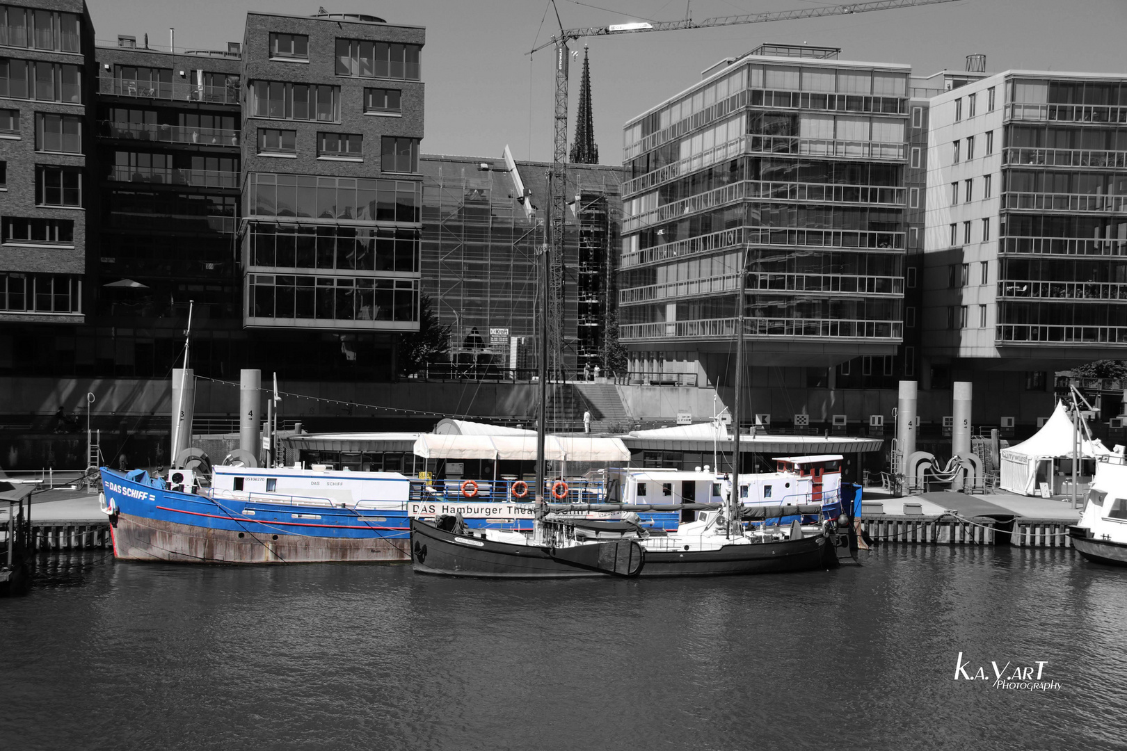 Das Schiff Hafencity mit Wasserzeichen