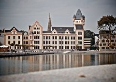 Das Schloss am Phönix See