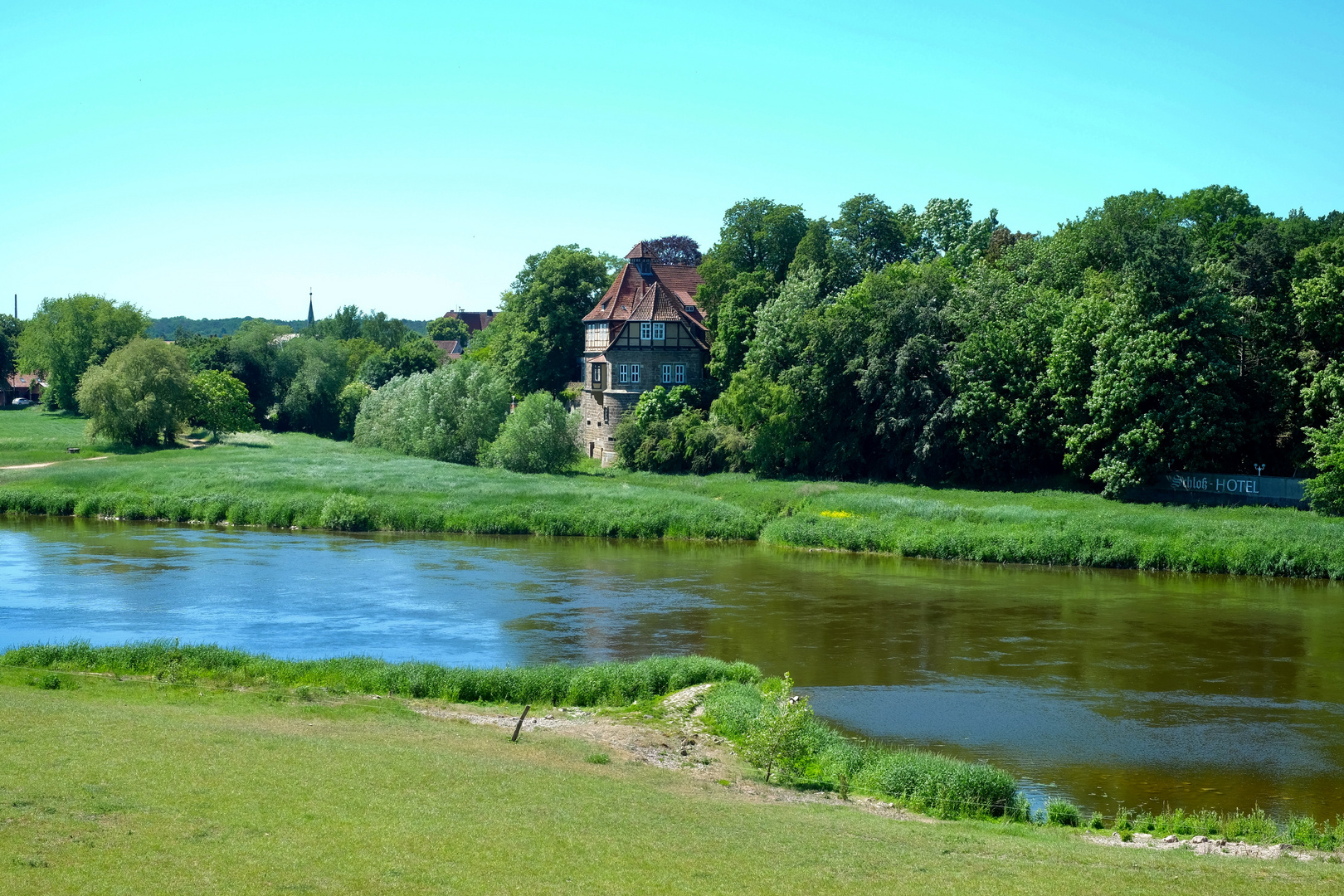 Das Schloss an der Weser