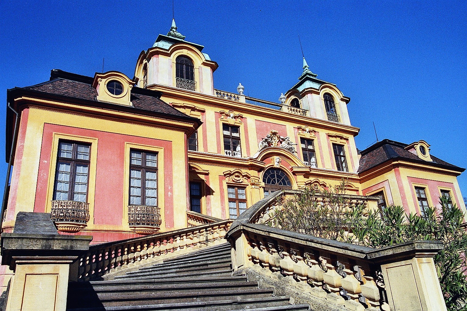 Das Schloss Favorite in Ludwigsburg...