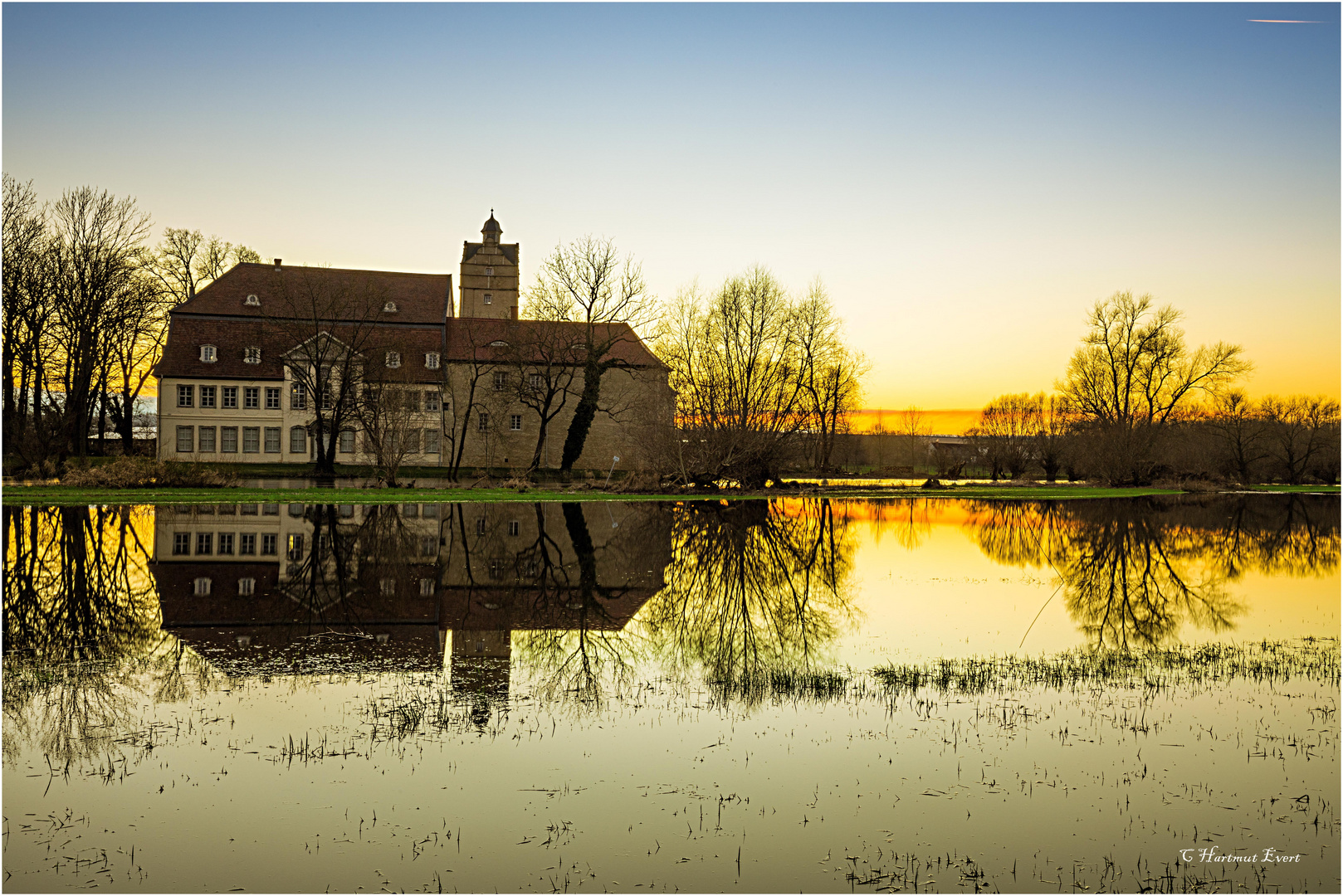 Das Schloss Gensefurth.....