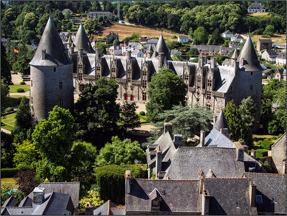 Das Schloss mit den zwei Gesichtern