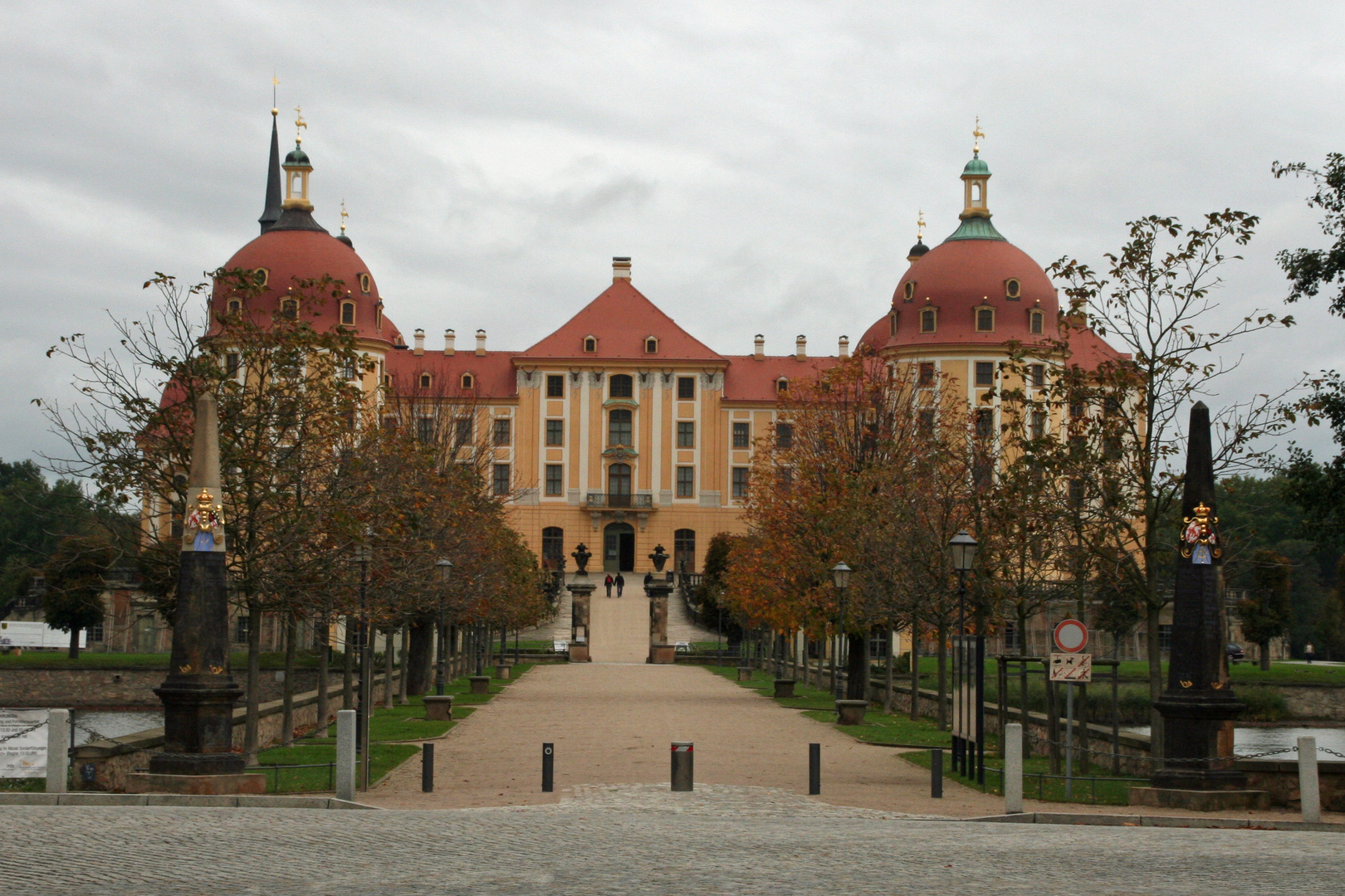 Das Schloss Moritzburg bei Dresden