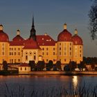 Das Schloss Moritzburg im letzten Sonnenlicht.........