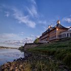 Das Schloss Pillnitz an der Elbe