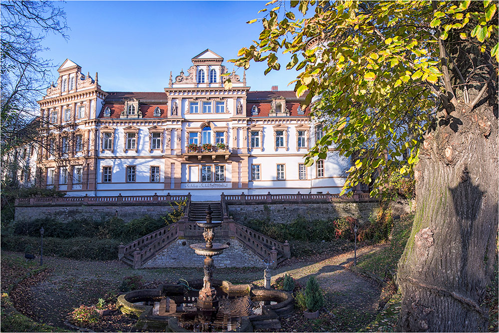 Das Schloß Schkopau im Sonnenschein Foto & Bild | architektur, profanbauten, sachsen/anhalt ...