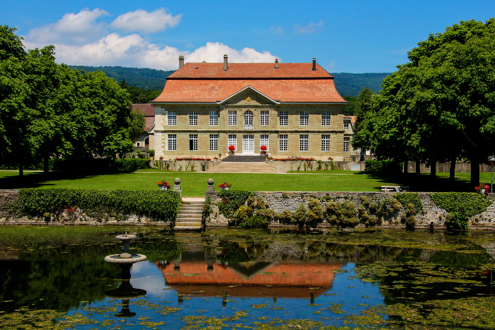 Das Schloss von L'Isle VD