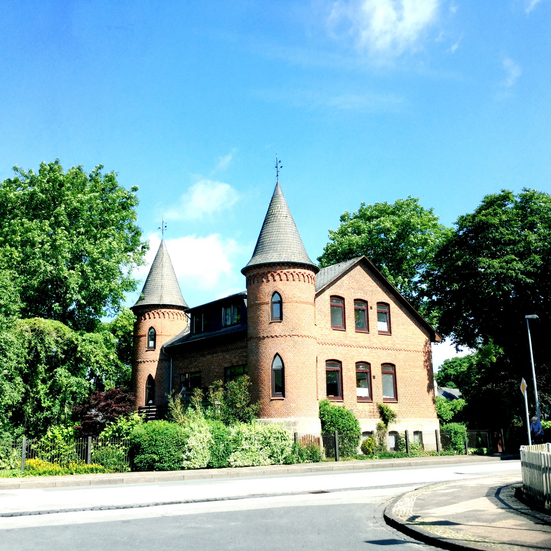 Das Schloss vor Deezbüll. ..