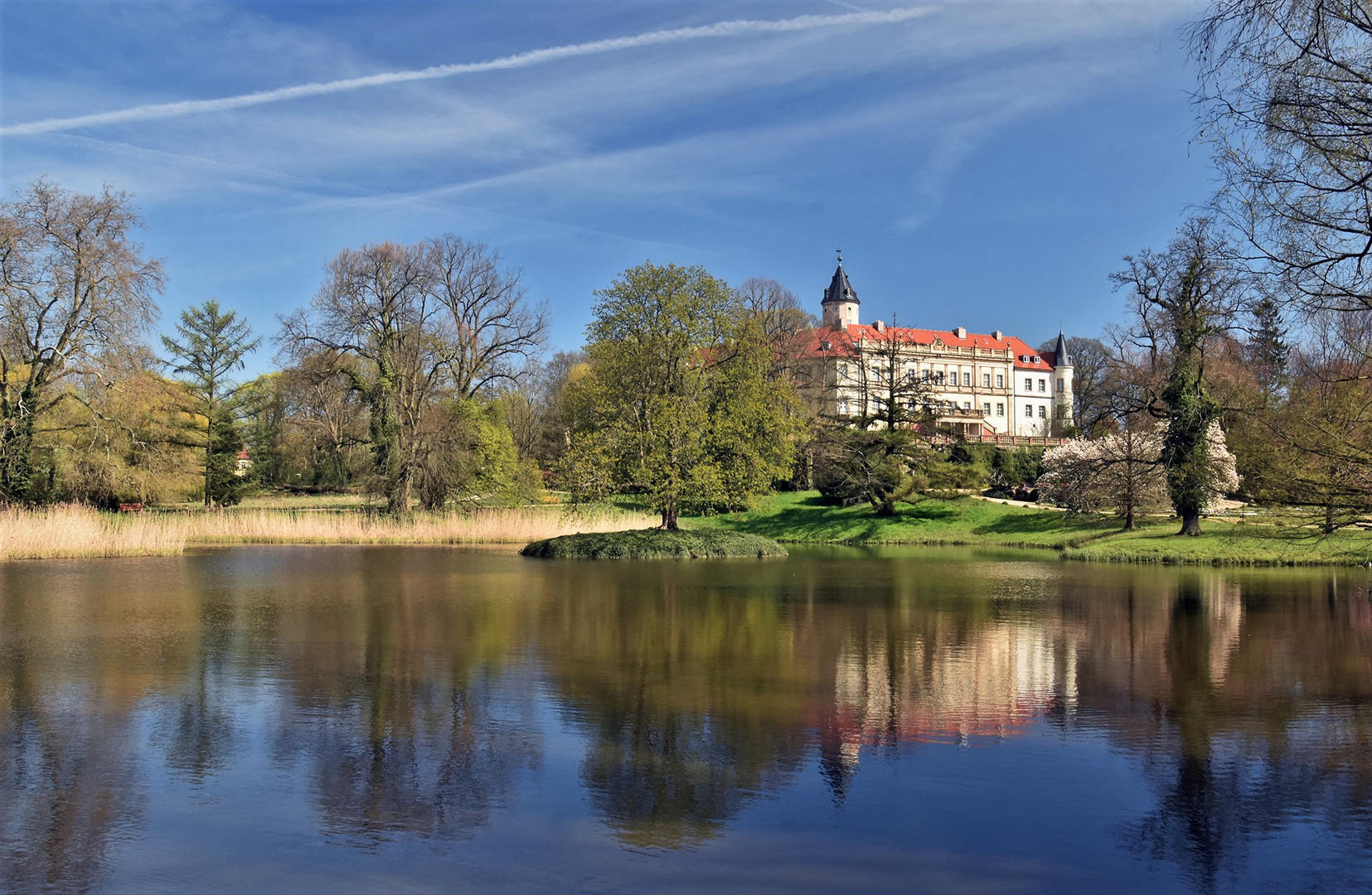 Das Schloß Wiesenburg....