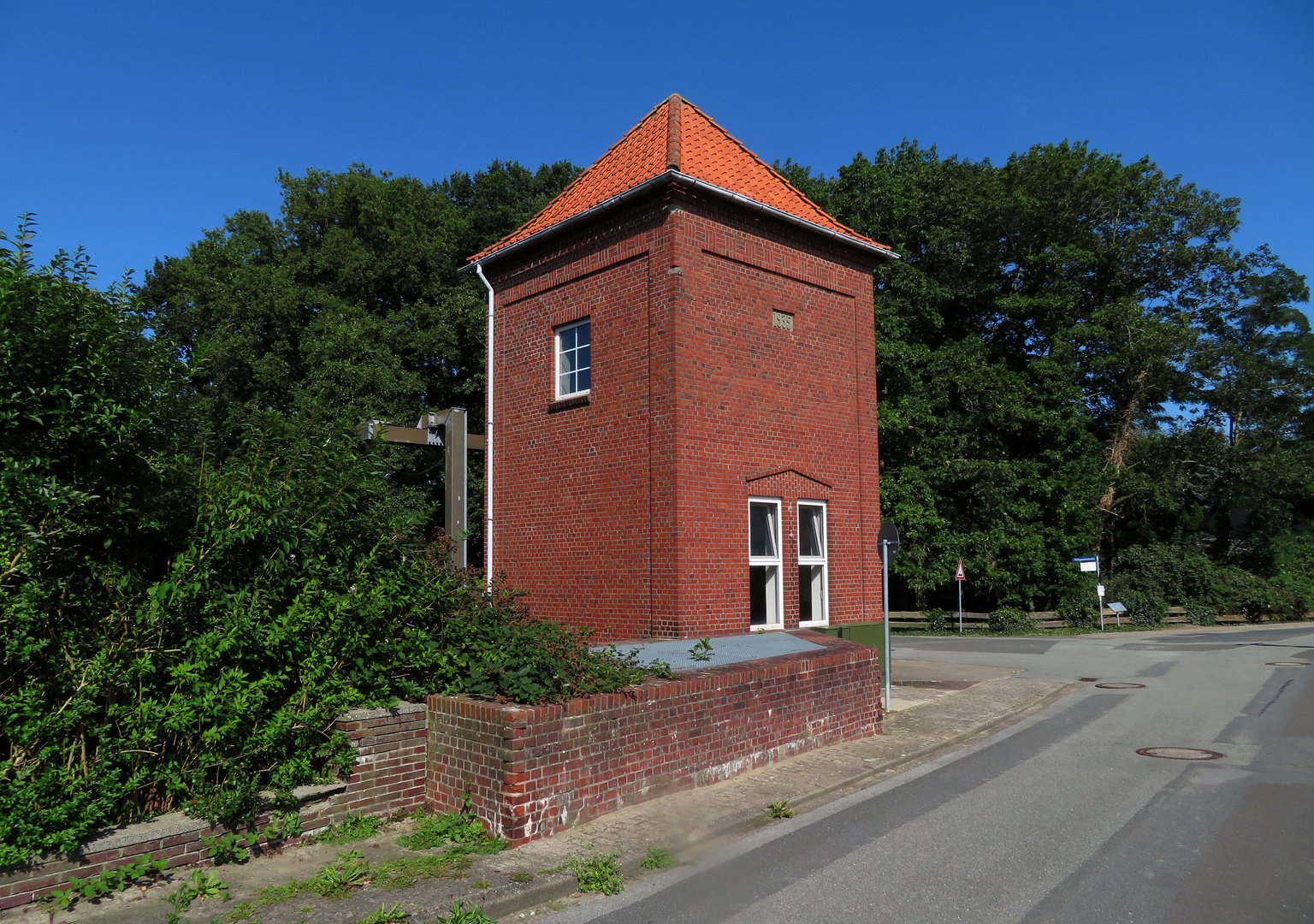 das Schöpfwerk in Osten ...