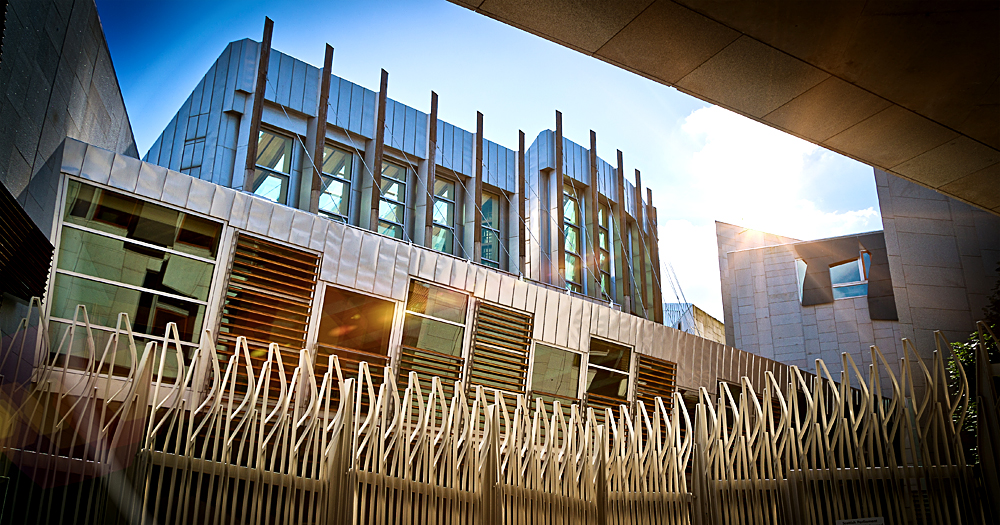 Das Schottische Parlament in Edinburgh