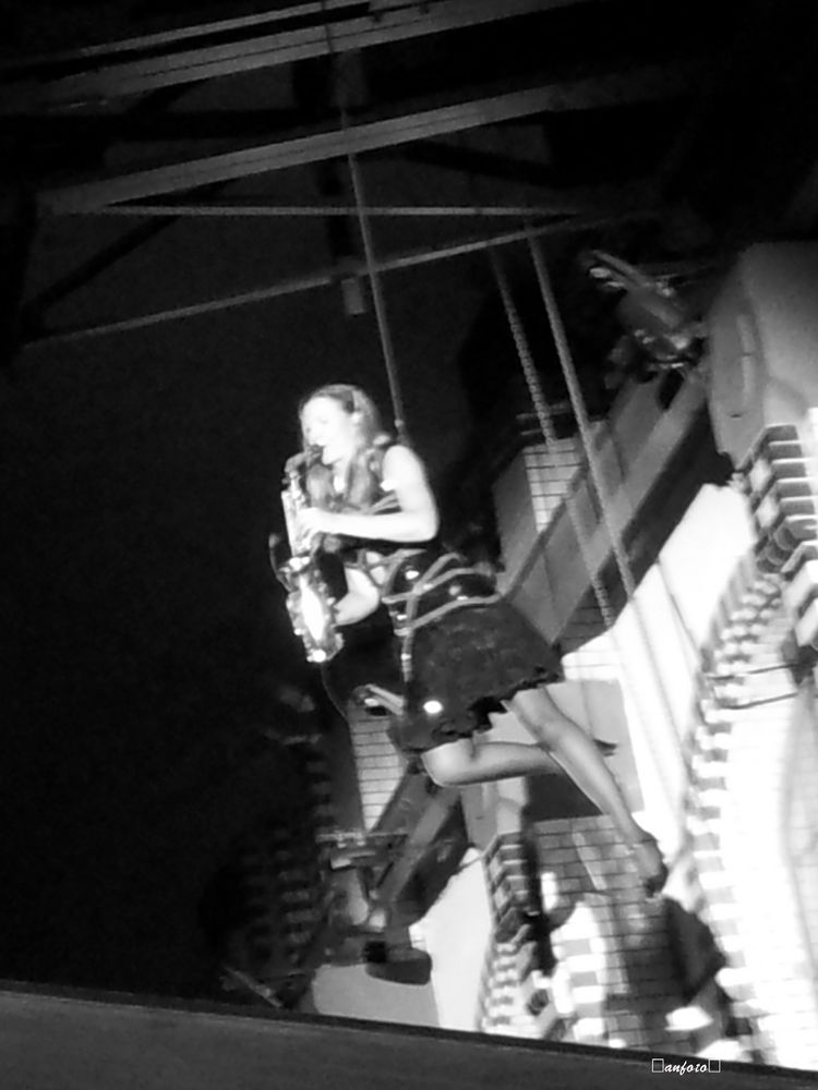 Das schwebende Saxofon in der Event Location Wasserwerk Berlin Charlottenburg