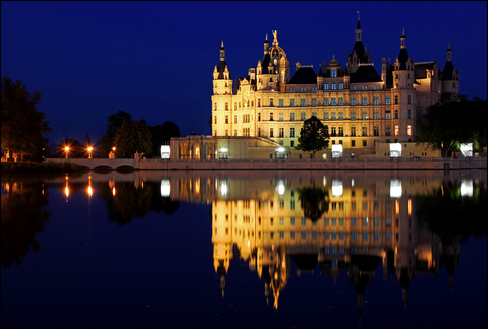 Das Schweriner Schloss Foto Bild world schloss see Das Schweriner Schloss Foto Bild world schloss see