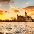 Das Schweriner Schloss im Sonnenuntergang