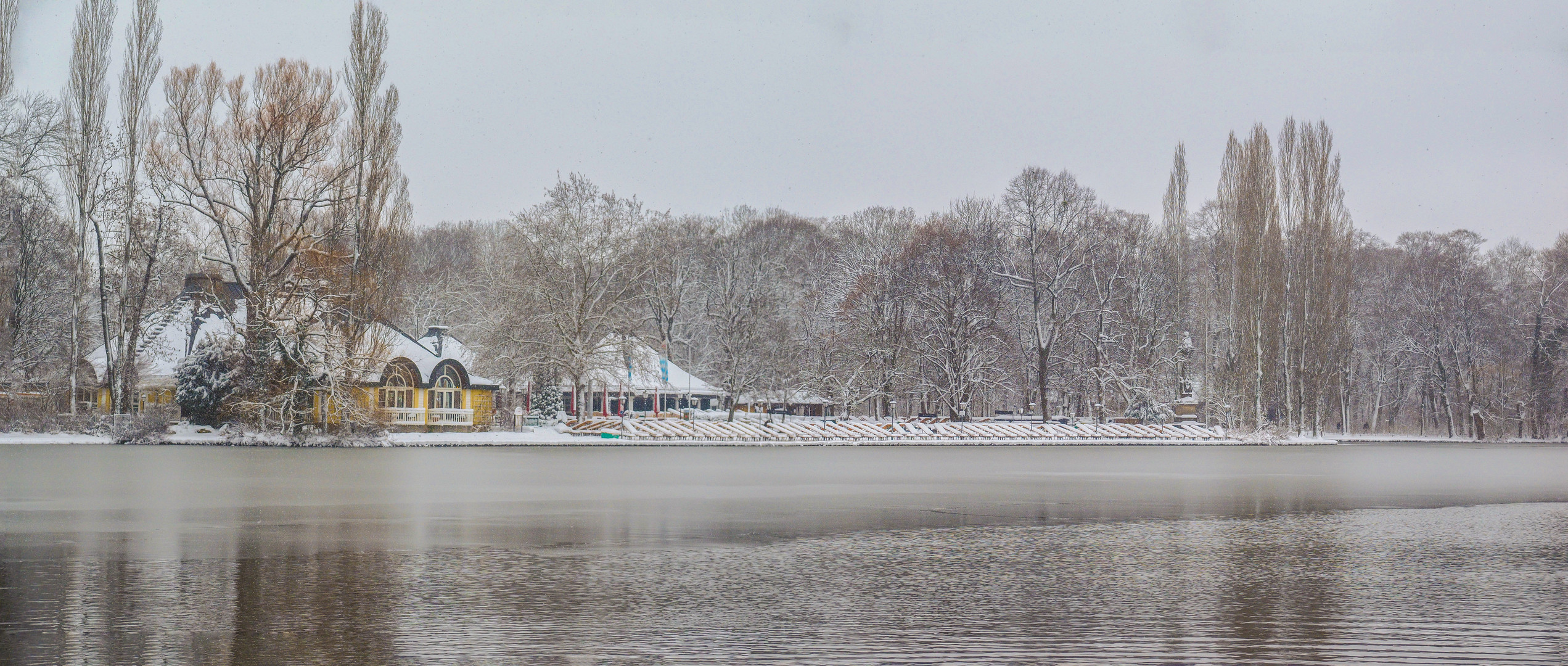 Das Seehaus am Kleinhesseloher See