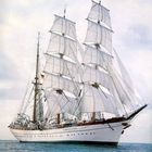 Das Segelschulschiff der deutschen Bundesmarine-Gorch Fock-unter vollen Segeln !