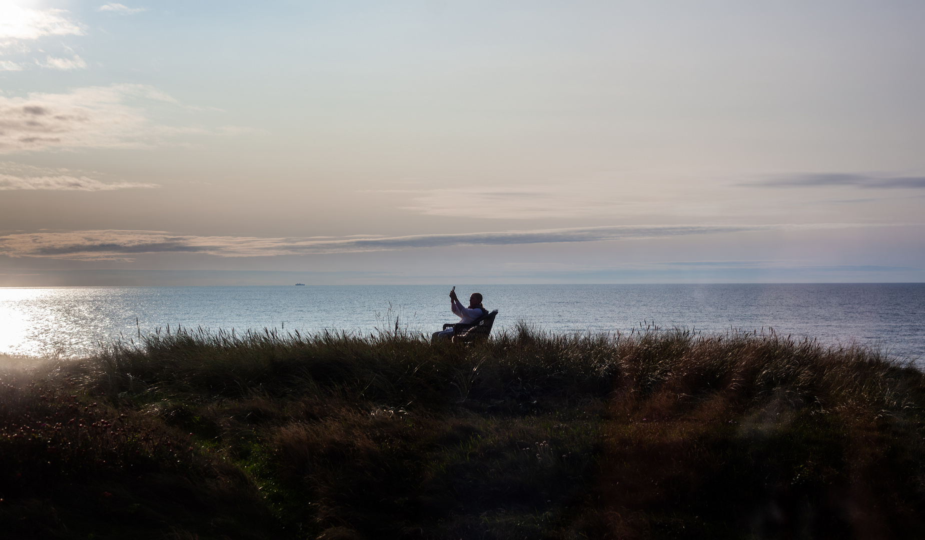 Das Selfie auf der Klippe-