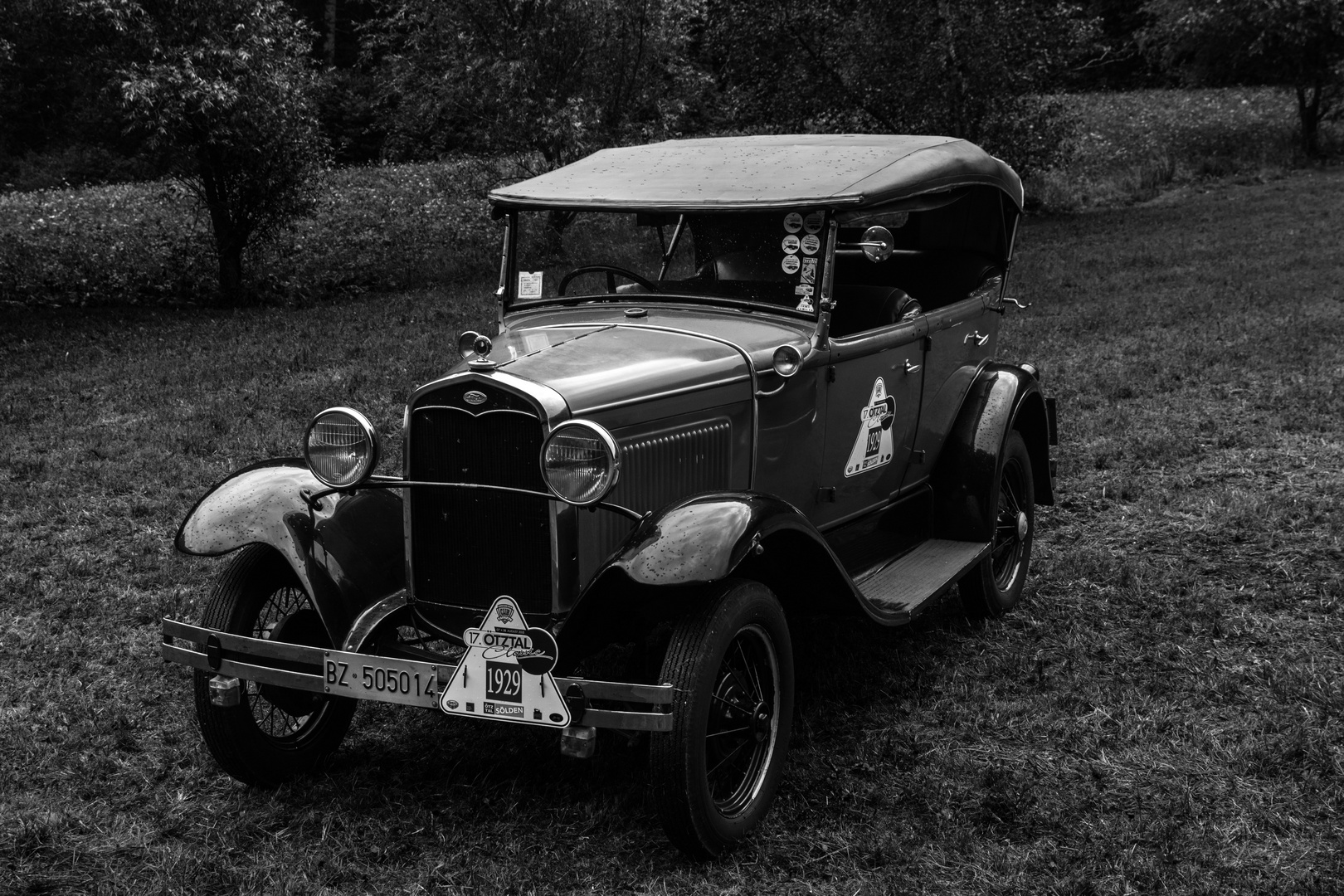 Das sind noch Autos: Sie stinken, sehen charmant aus und haben keinen Einparkassistenten