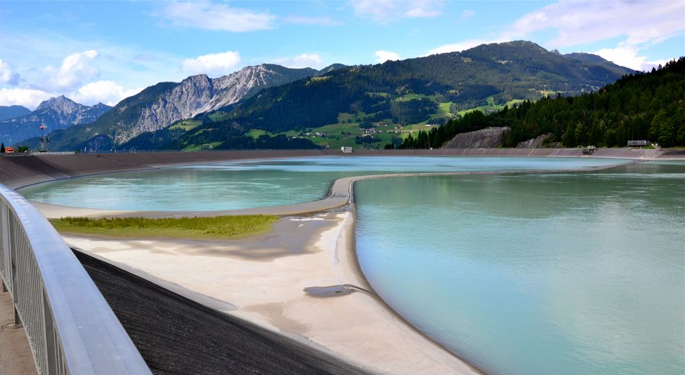 Das Speicherbecken von Latschau des Lünerseekraftwerkes…