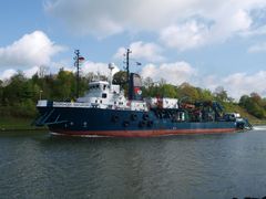 Das Spezialschiff NOORDHOEK - SINGAPORE auf dem Nord-Ostsee-Kanal