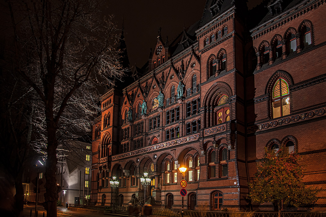 Das Ständehaus am Abend 