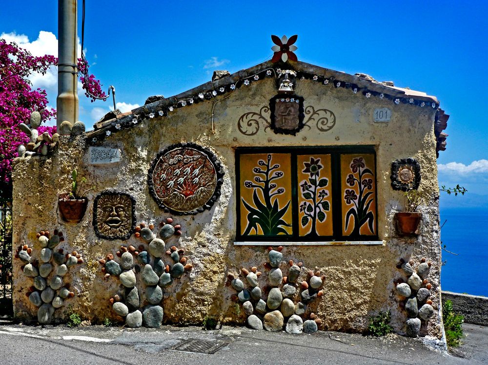 Das steinerne Blümchenhaus