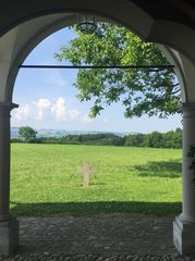 Das steinerne Kreuz ...